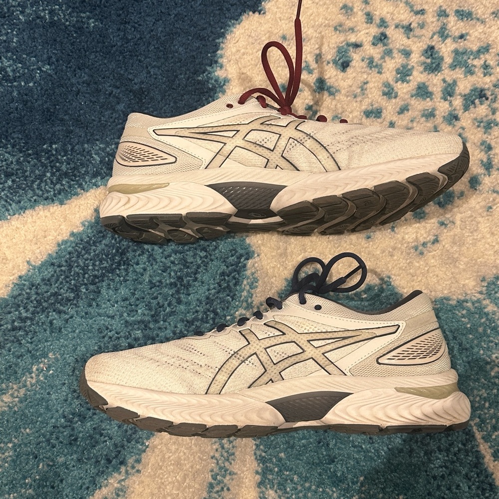 ASICS x Reigning Champ - Picture 2 of 6